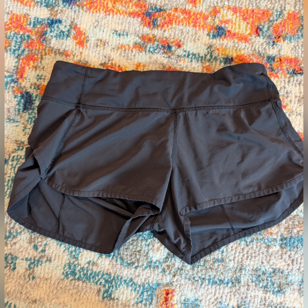 Lululemon Shorts Black Size 6